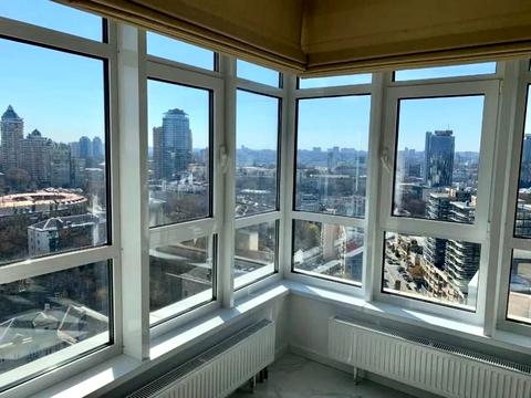 комерційна за адресою Кловський узвіз, 7