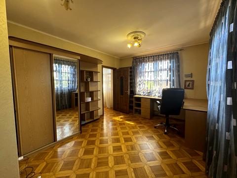 будинок за адресою Орхідейна