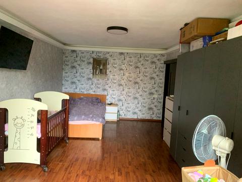 квартира за адресою Академіка Єфремова вул. (Командарма Уборевича), 7