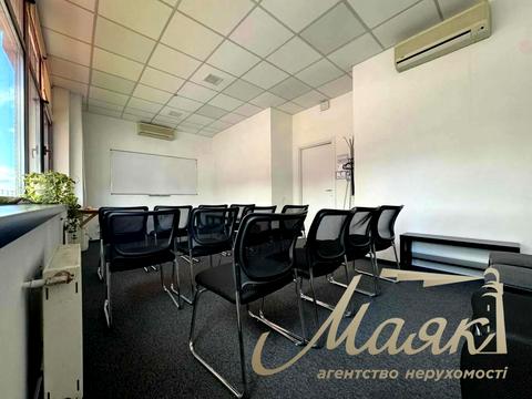 коммерческая по адресу Берестейский просп. (Победы), 31