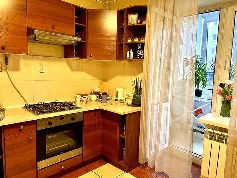 квартира по адресу Сухомлинского ул., 4а