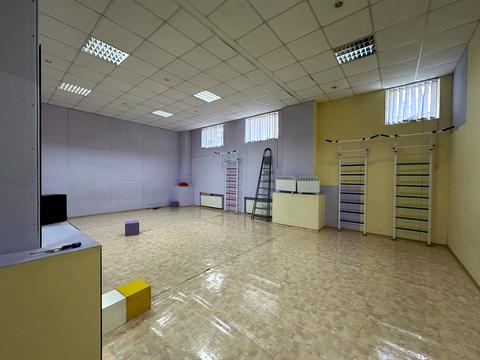 комерційна за адресою Сергія Подолинського вул. (Благоєва), 31г