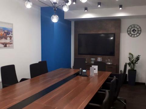комерційна за адресою Верхній Вал вул., 28