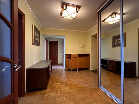 квартира за адресою Андрія Верхогляда вул. (Михайла Драгомирова), 2