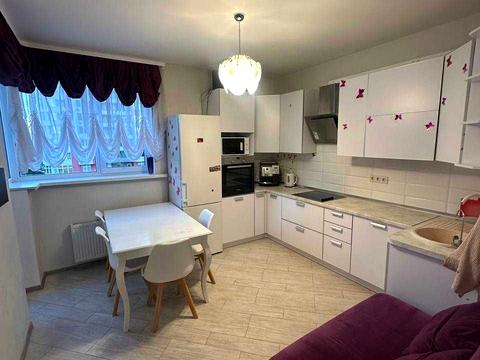 квартира за адресою Драгоманова вул., 2