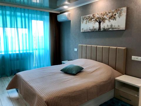 квартира за адресою Соборна вул. (50 років Жовтня), 3