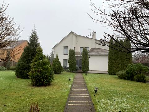 будинок за адресою Нова