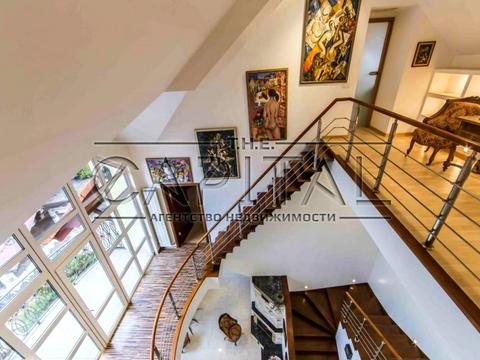 будинок за адресою Київ, Локомотивна вул.