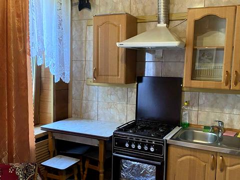 будинок за адресою Миколи Руденка вул. (Руденка)