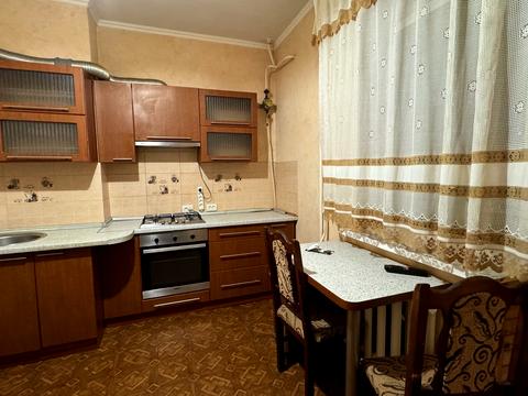 квартира за адресою Грушевського вул., 15