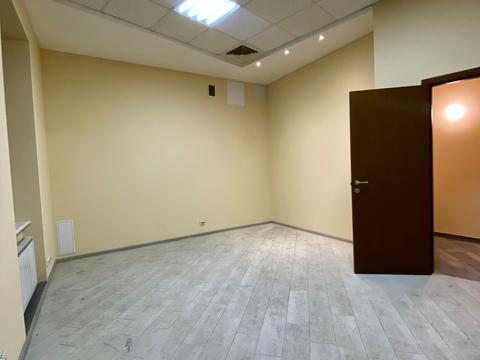 комерційна за адресою Жилянська вул., 43-Б