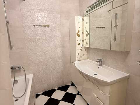 квартира за адресою Київ, Кирило-Мефодіївська вул., 2