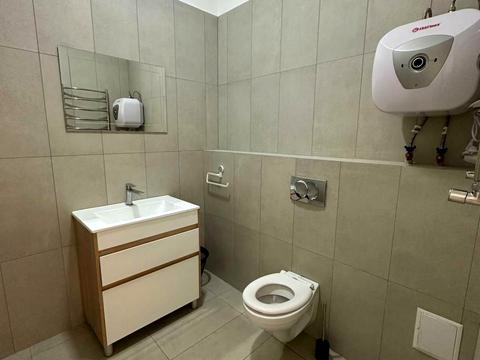 комерційна за адресою Стрийська вул., 108