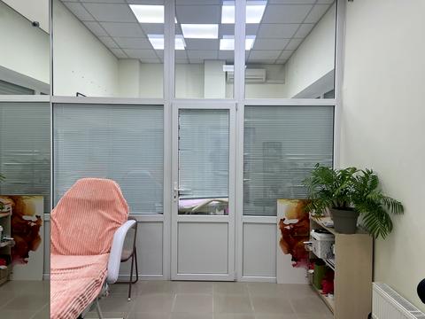 комерційна за адресою Василя Тютюнника вул. (Анрі Барбюса), 5-В