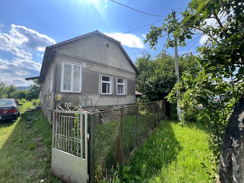 будинок за адресою Центральна