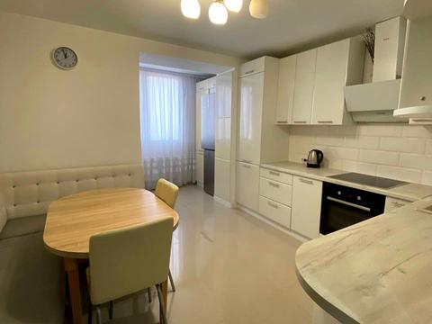 квартира за адресою Крайна вул., 1А