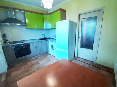 квартира за адресою Анни Ахматової вул., 39-Б