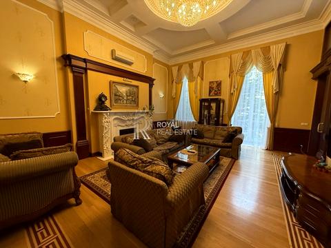 квартира за адресою Заньковецької вул., 7