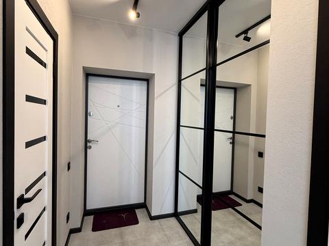 квартира за адресою Миру вул., 12