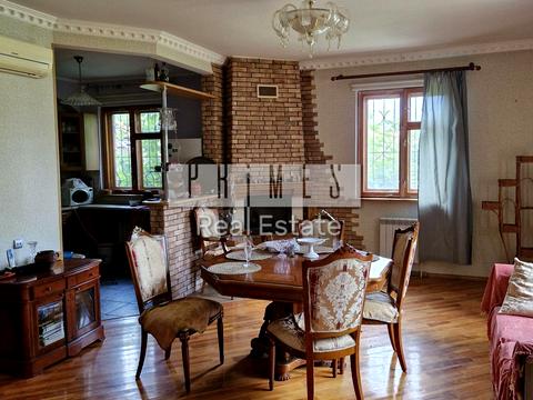 дом по адресу Лугова