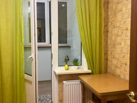 квартира за адресою Софії Русової вул., 1