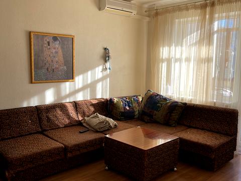 квартира за адресою Ревуцького вул., 18-А