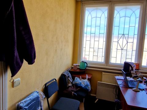 комерційна за адресою Узинська, 2