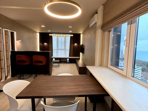 квартира за адресою Літературна вул., 10