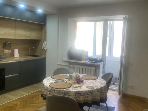 квартира за адресою Велика Васильківська вул. (Червоноармійська), 131