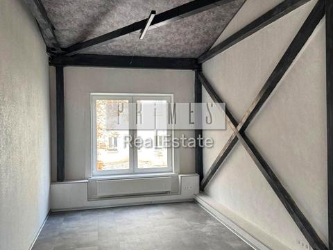 коммерческая по адресу Ивана Франко ул., 28