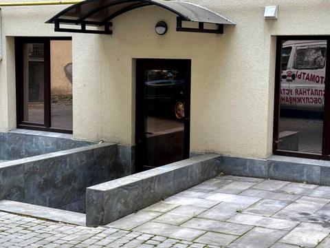 комерційна за адресою Італійська вул. (Пушкінська), 23