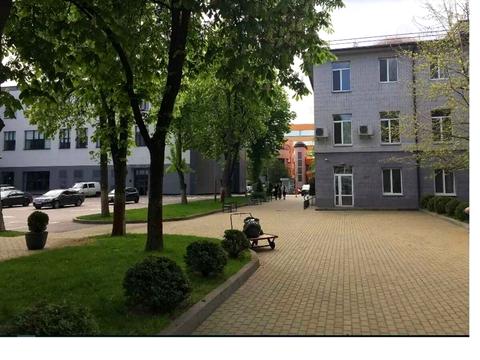 комерційна за адресою Польова вул., 21