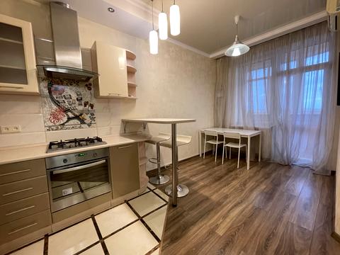 квартира за адресою Олексія Вадатурського вул. (Маршала Малиновського), 53