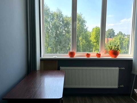 комерційна за адресою Незалежності бульв. (50 років Жовтня), 18