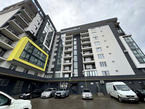 паркомісце за адресою Садова вул., 2а