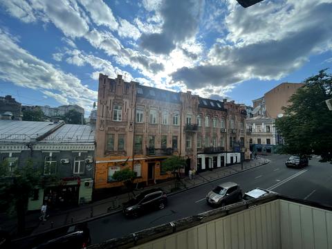 квартира за адресою Михайлівська вул., 18-А