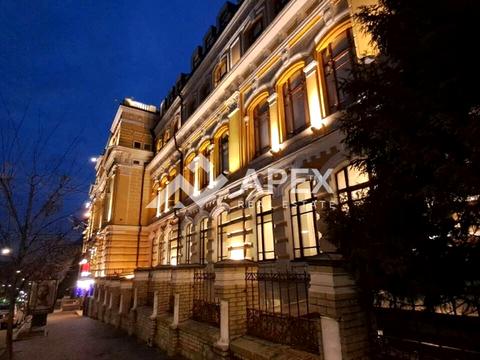 комерційна за адресою Бульварно-Кудрявська вул. (Воровського), 24