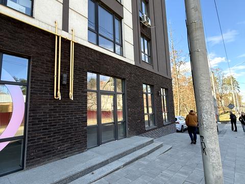 комерційна за адресою Університетська вул., 29а