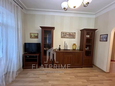 квартира по адресу Строителей ул., 39
