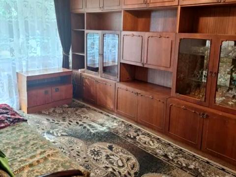 квартира за адресою Салютна вул., 25