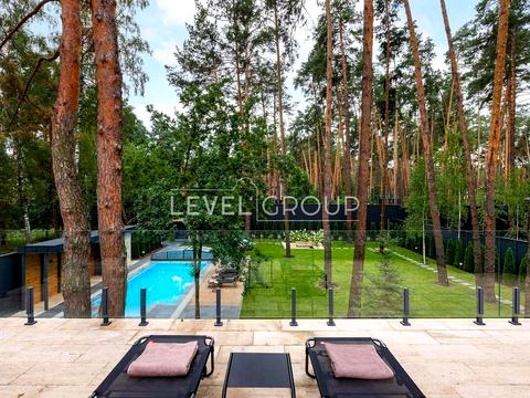 дом по адресу плютівська, 25