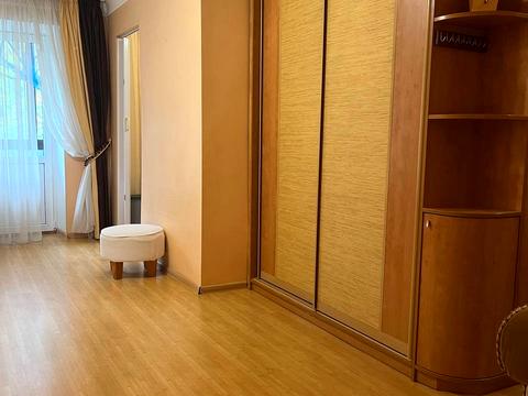 квартира за адресою Академіка Вернадського бульв., 59