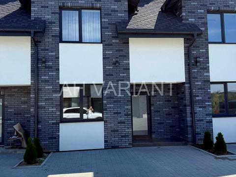 будинок за адресою с. Оноківці, Кленова