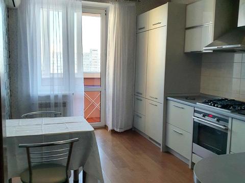 квартира за адресою Академіка Заболотного вул., 58