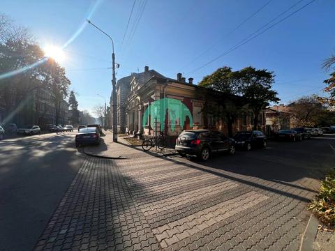 комерційна за адресою Богдана Лепкого вул., 43
