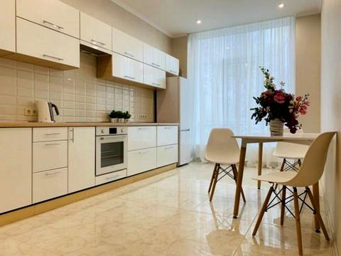 квартира за адресою Бориса Гмирі вул., 8-Б