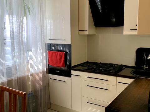 квартира за адресою Євгена Коновальця вул. (), 85