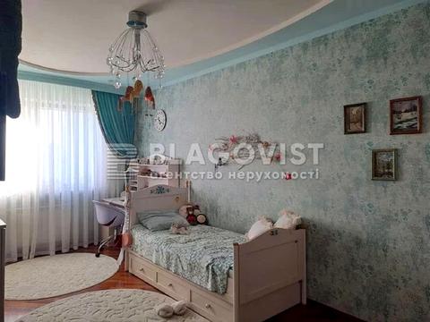 квартира за адресою Анни Ахматової вул., 13
