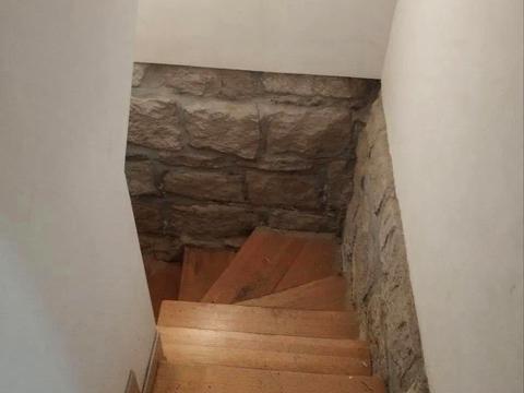 комерційна за адресою Джохара Дудаєва вул. (Лермонтова), 8