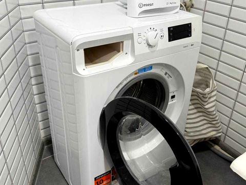 квартира за адресою Гімназійна набережна вул. (Червоношкільна набережна), 18